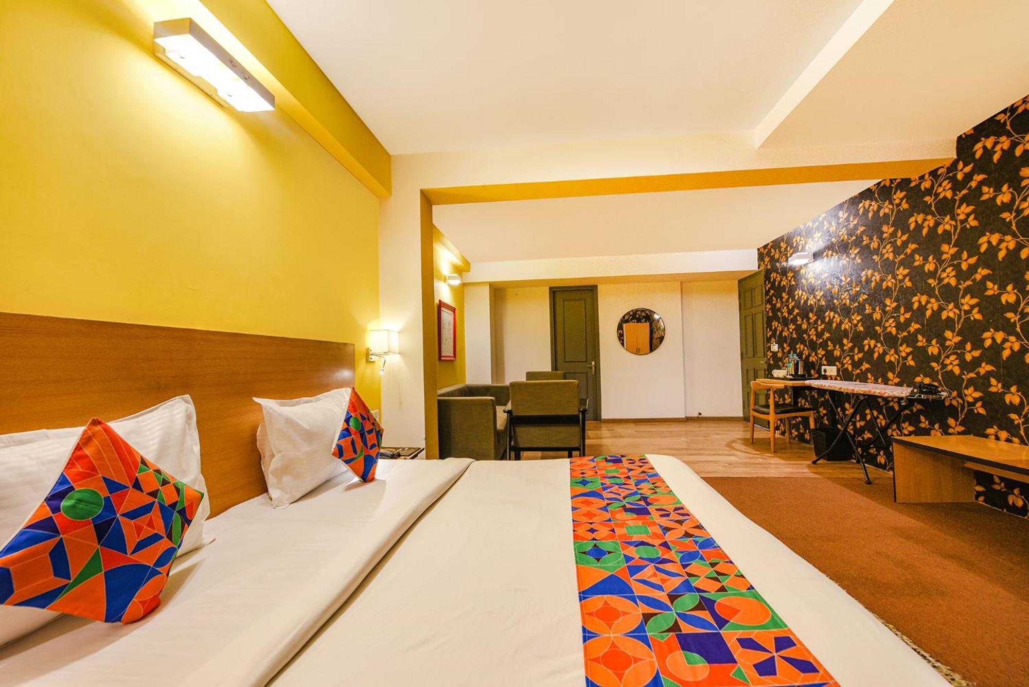 Fabhotel Old Meple Leaf Gurgaon Esterno foto