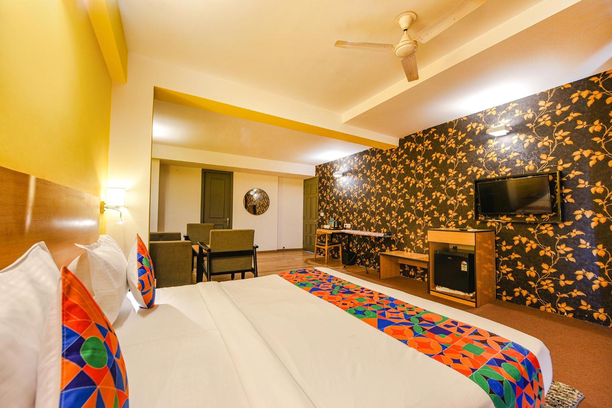 Fabhotel Old Meple Leaf Gurgaon Esterno foto